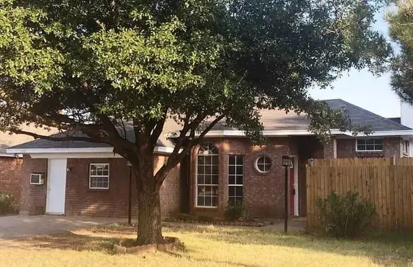 405 Odell Street, Cleburne, TX 76033