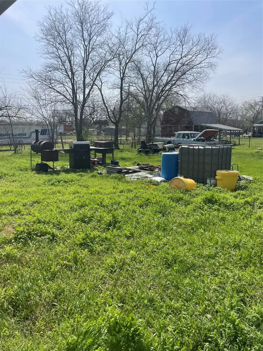 403 S 1st Street, Sanger, TX 76266 - #2