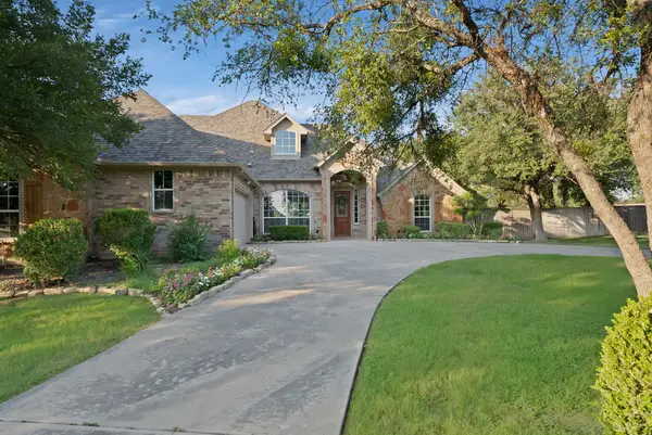 120 Ashley Lane, Lakeside, TX 76108