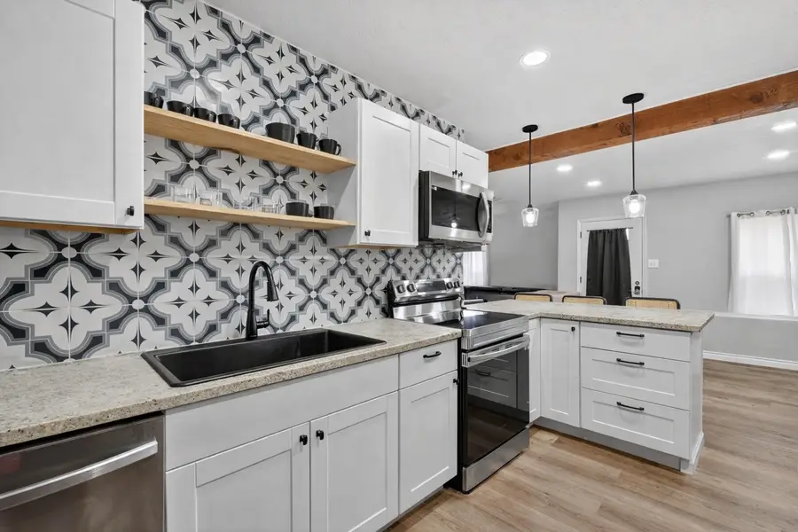 712 SE 18th Street, Mineral Wells, TX 76067 - #2