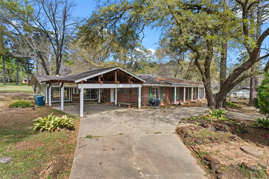 706 E Mary Lee Street, Plain Dealing, LA 71064 - #2