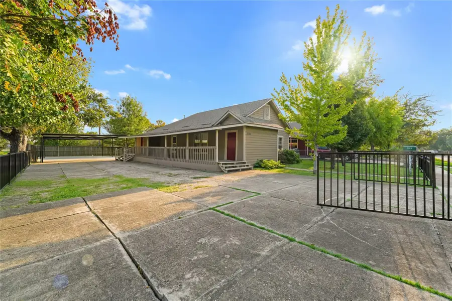 3124 Reynolds Avenue, Dallas, TX 75223 - #3