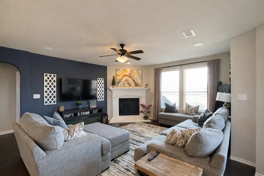 1148 Donnington Trail, Saginaw, TX 76131 - #3