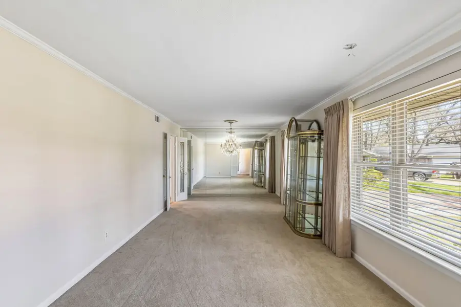 521 Huntingdon Court, Irving, TX 75061 - #3