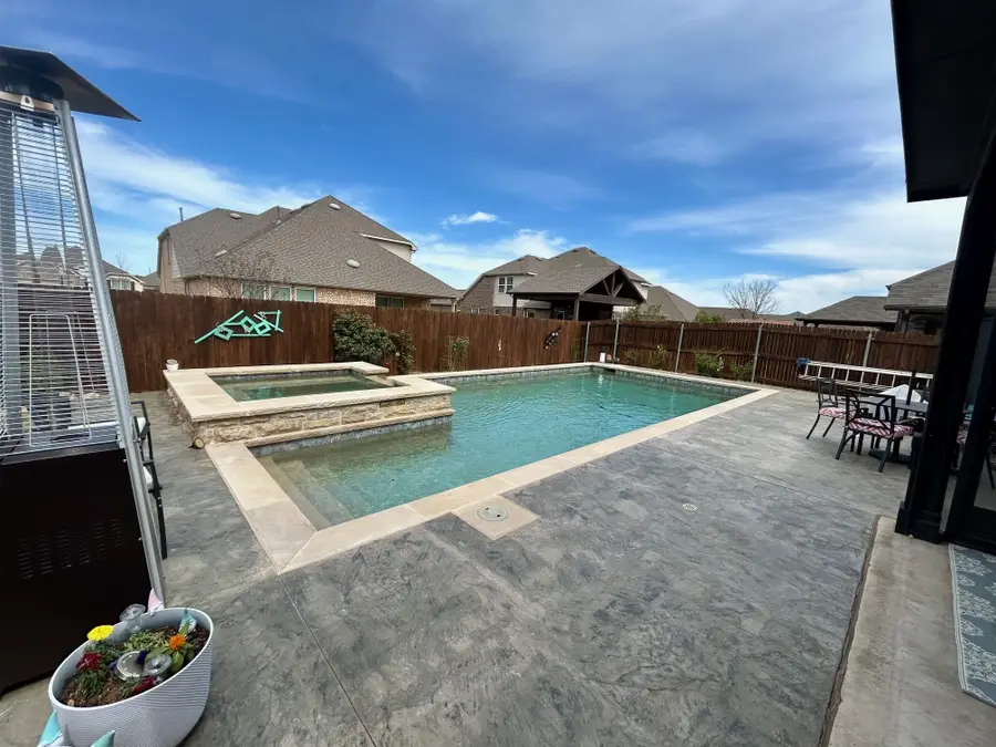 6512 Cedarhurst Court, Justin Roanoke, TX 76226 - #2