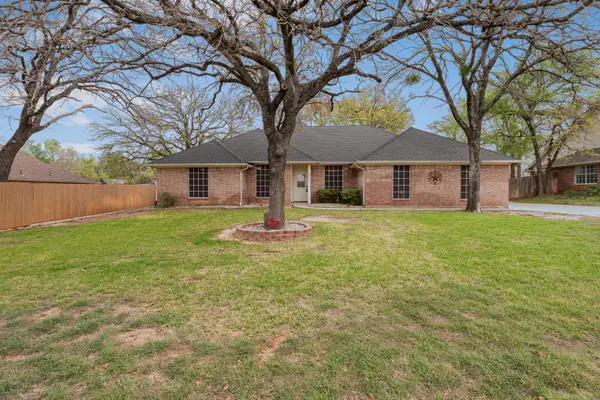 4810 W Wedgefield Road, Granbury, TX 76049