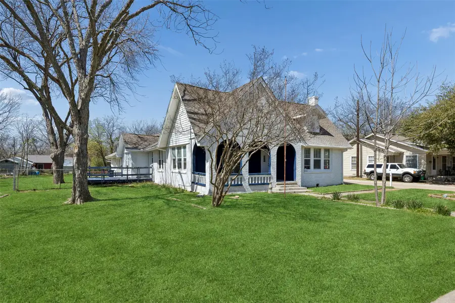 1401 Bolivar Street, Denton, TX 76201 - #2