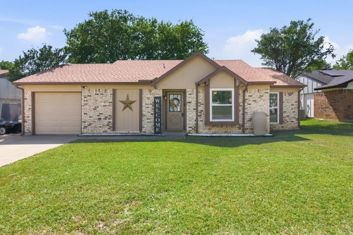 5665 Whitley Road, Haltom City, TX 76148 - #1