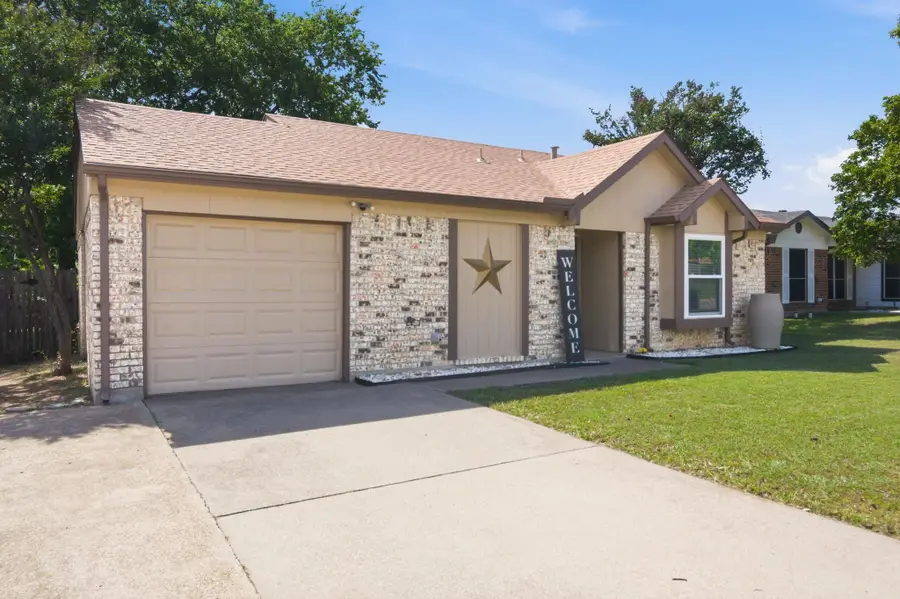 5665 Whitley Road, Haltom City, TX 76148 - #2