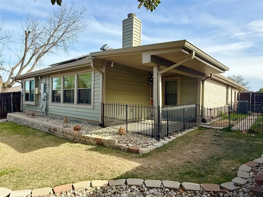 115 Moss Hill Drive, Arlington, TX 76018 - #2