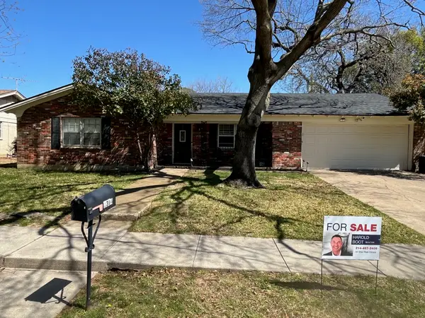 2304 Shady Brook Drive, Bedford, TX 76021