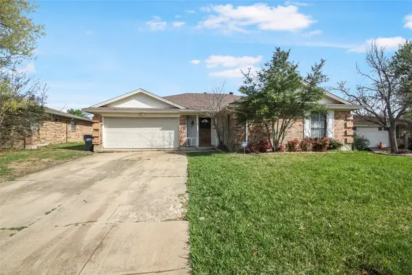 903 Robinwood Court, Arlington, TX 76017