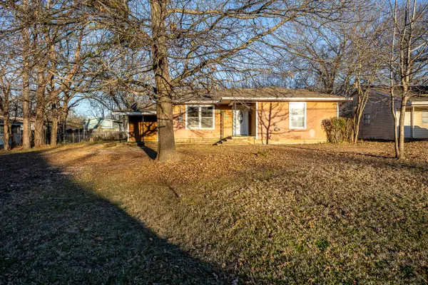 1414 Rice Avenue, Gainesville, TX 76240