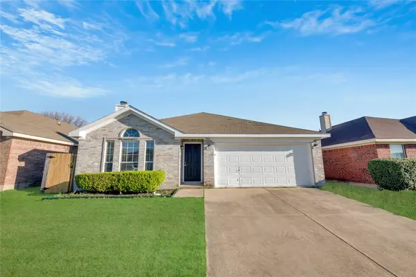 749 Nelson Place, Fort Worth, TX 76028