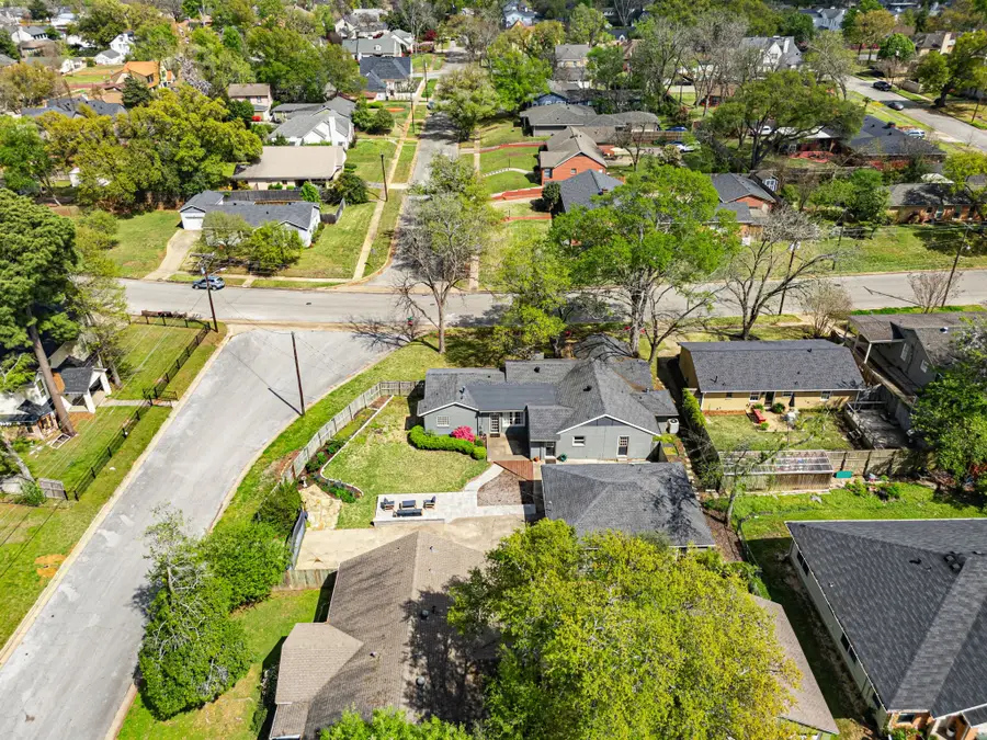 1403 S Robertson Avenue, Tyler, TX 75701 - #3