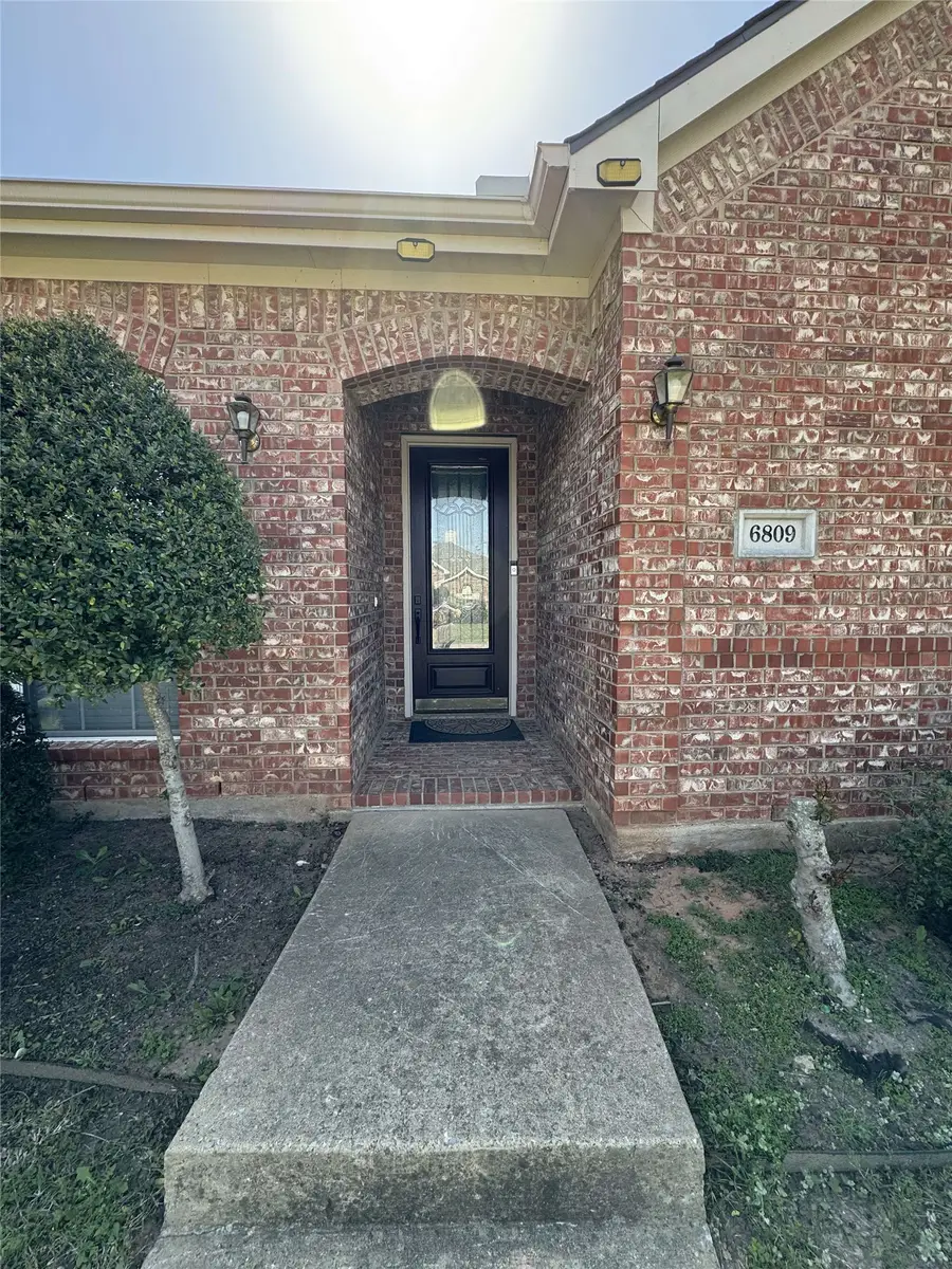 6809 Westover Drive, Rowlett, TX 75089 - #2