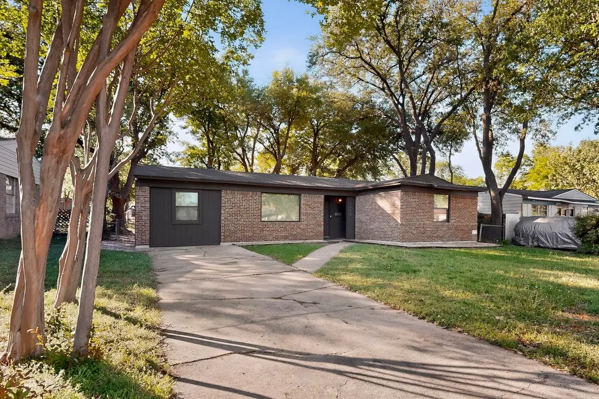 3120 Caribbean Drive, Mesquite, TX 75150 - #1