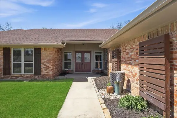 3613 Harber Drive, Bedford, TX 76021