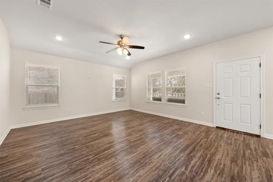 503 Washington Avenue, McGregor, TX 76657 - #3