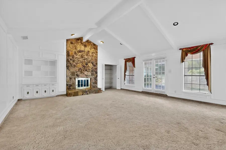 266 N Creekwood Drive, Lancaster, TX 75146 - #3