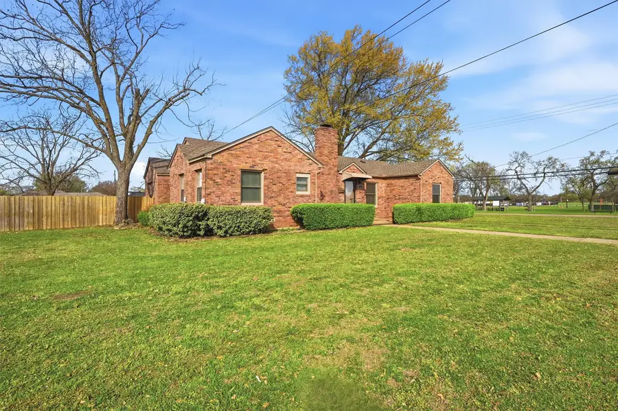 1824 N Binkley Street, Sherman, TX 75092 - #2