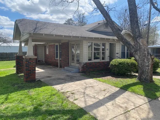 708 Prater Street, Brownwood, TX 76801 - #2