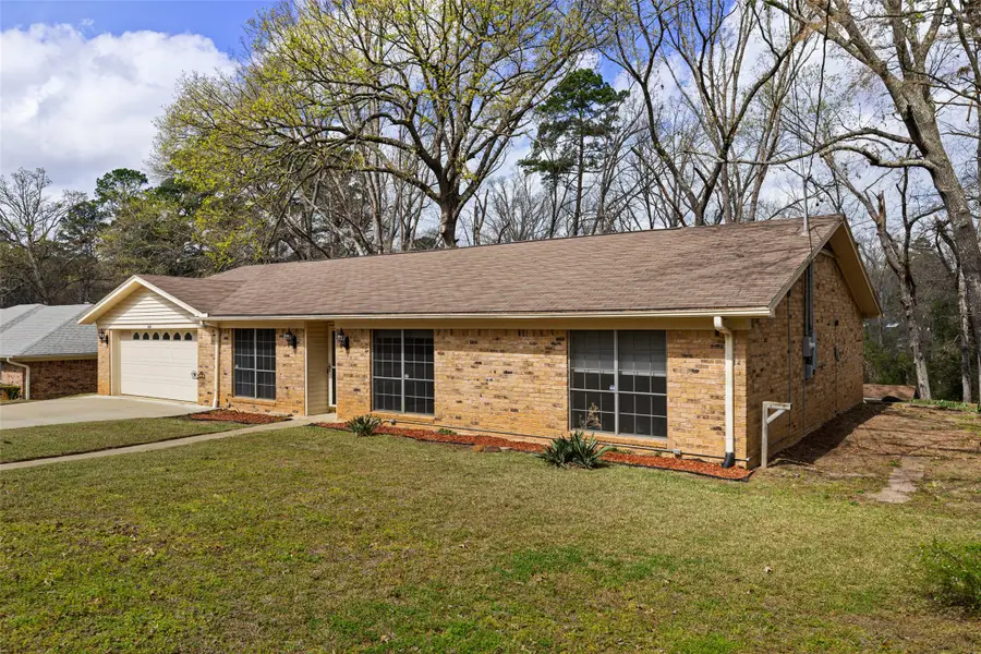 3215 Restview Street, Longview, TX 75605 - #3