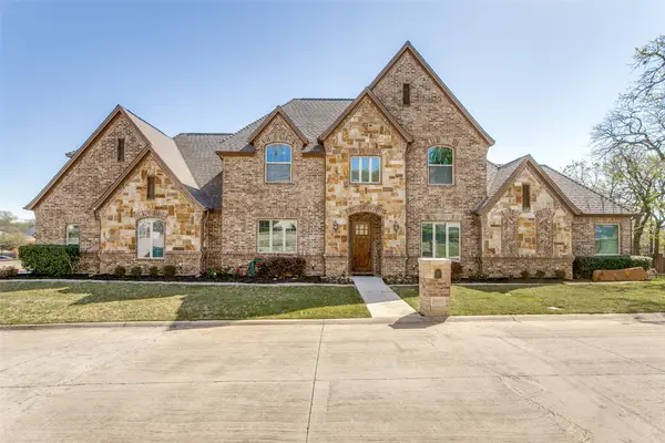 6800 Woodland Hills Drive, North Richland Hills, TX 76182