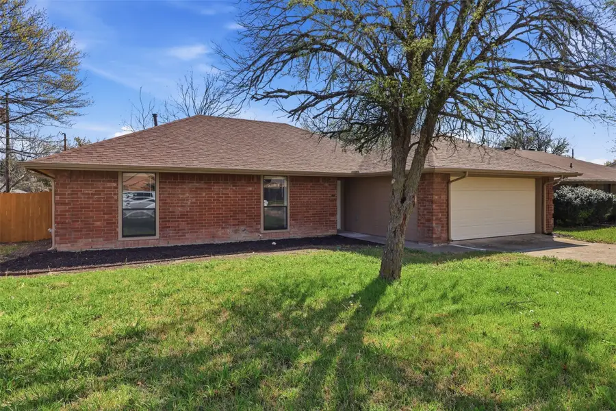 122 Sidney Drive, Glenn Heights, TX 75154 - #2