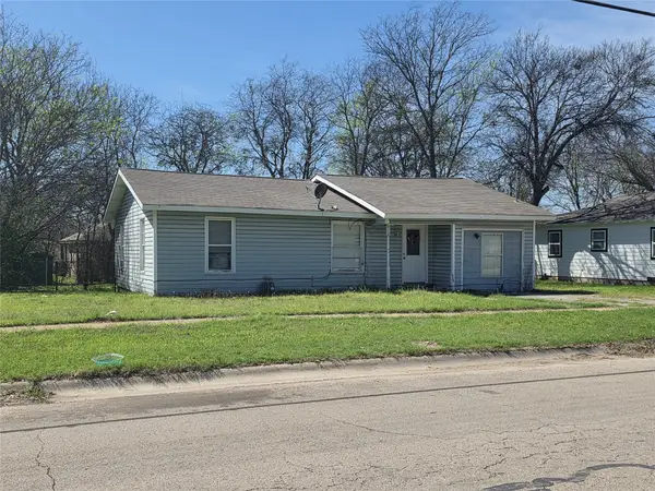 1205 N Anglin Street, Cleburne, TX 76031