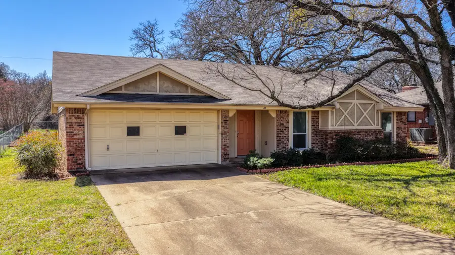 201 Pecan Street, Azle, TX 76020 - #2