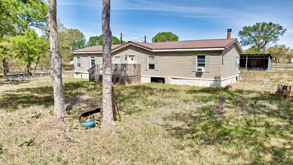 234 Lake View Drive, Cedar Creek, TX 78612