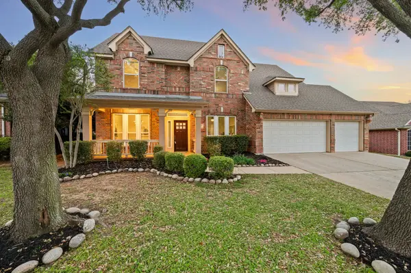 2717 Cobblestone Drive, Grapevine, TX 76051