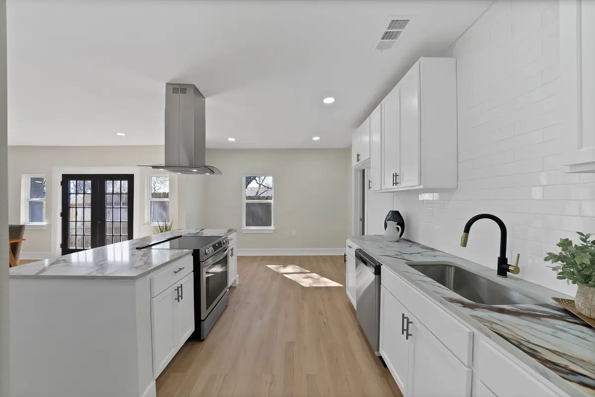 2803 Wilkinson Avenue, Fort Worth, TX 76103 - #1