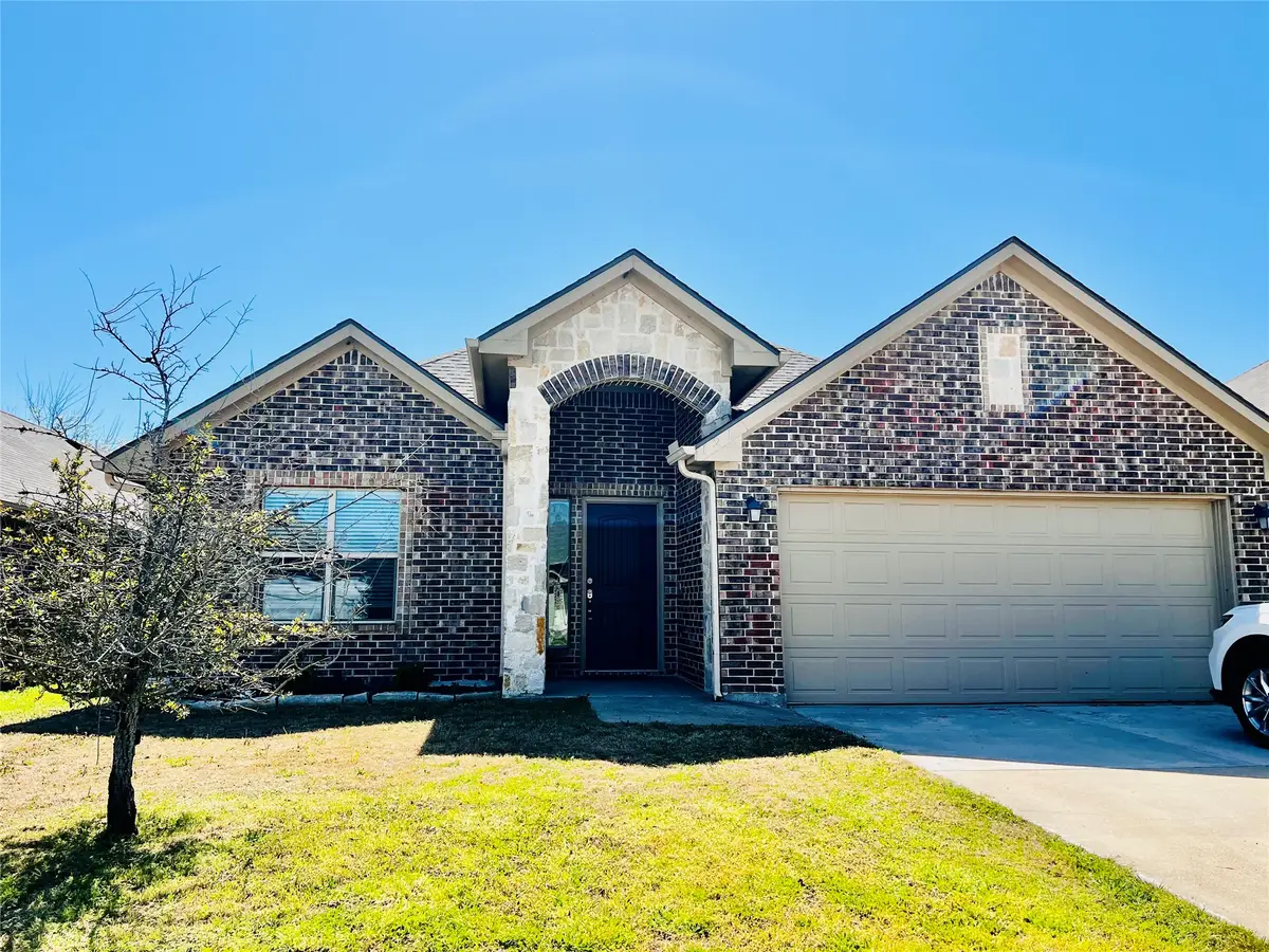 121 Frank Street, Greenville, TX 75402 - #1