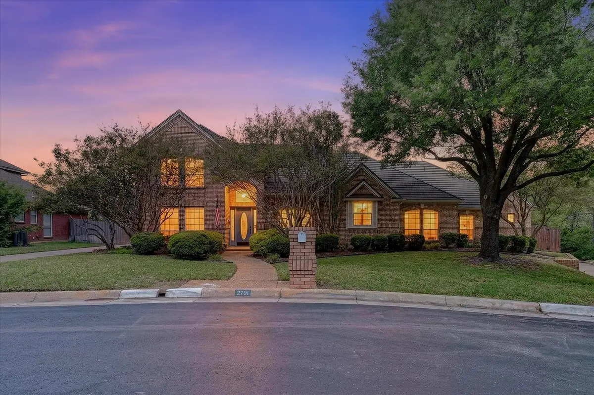 2701 Massachusetts Bay Drive, Arlington, TX 76001 - #1