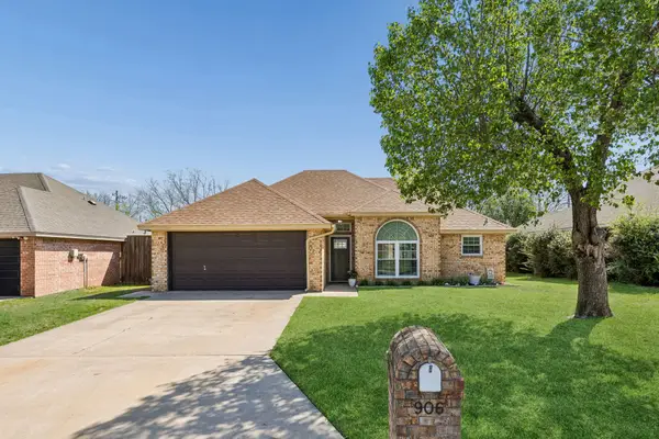 906 Bayfield Drive, Denton, TX 76209