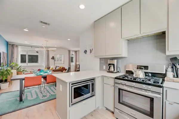 4705 Bryan Street #302, Dallas, TX 75204