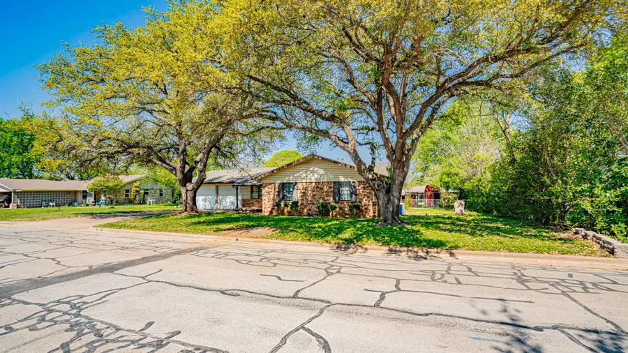 1110 Penrod Street, Granbury, TX 76048 - #3