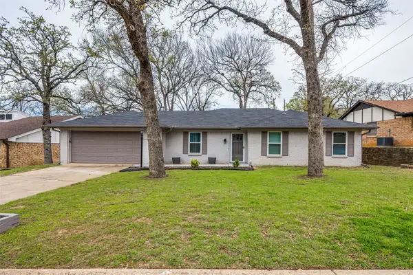 7404 Forrest Lane, North Richland Hills, TX 76182