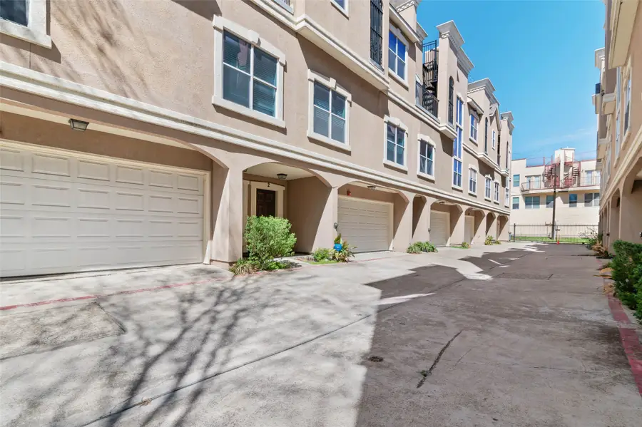 5609 Lindell Avenue #3, Dallas, TX 75206 - #3