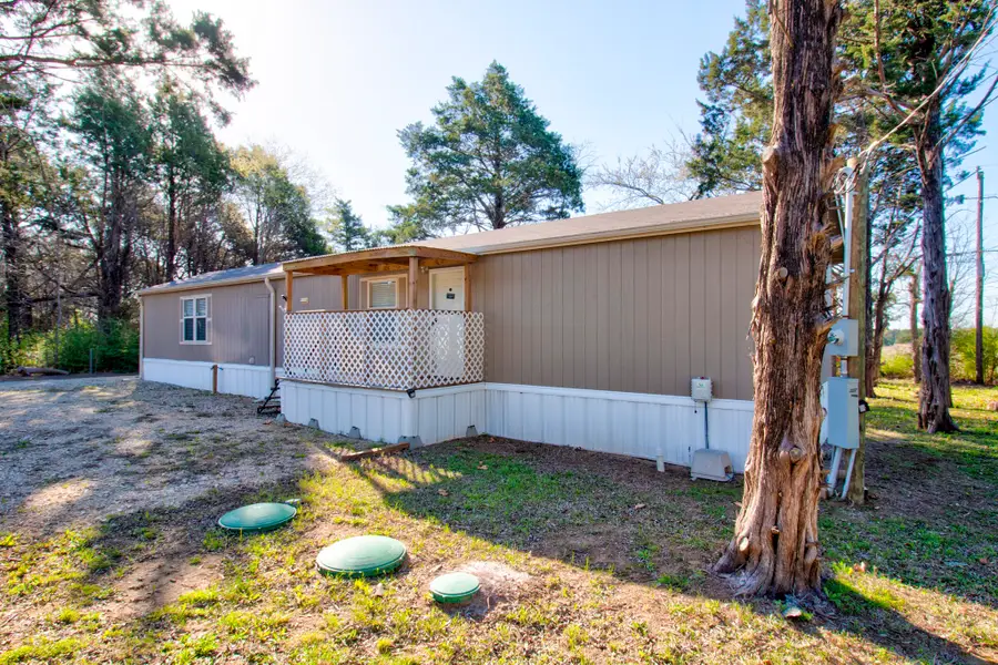 775 Whitaker Circle, Gordonville, TX 76245 - #2