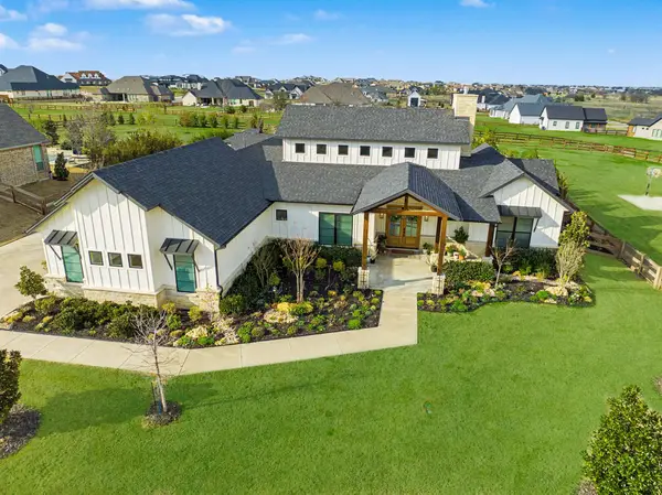 3300 Dovehill Drive, Northlake, TX 76247