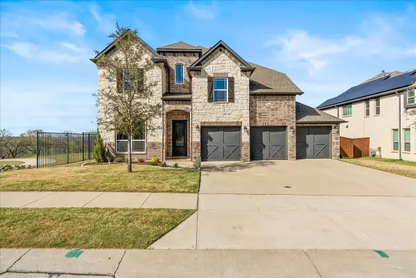 911 Park Vista Drive, Justin, TX 76247