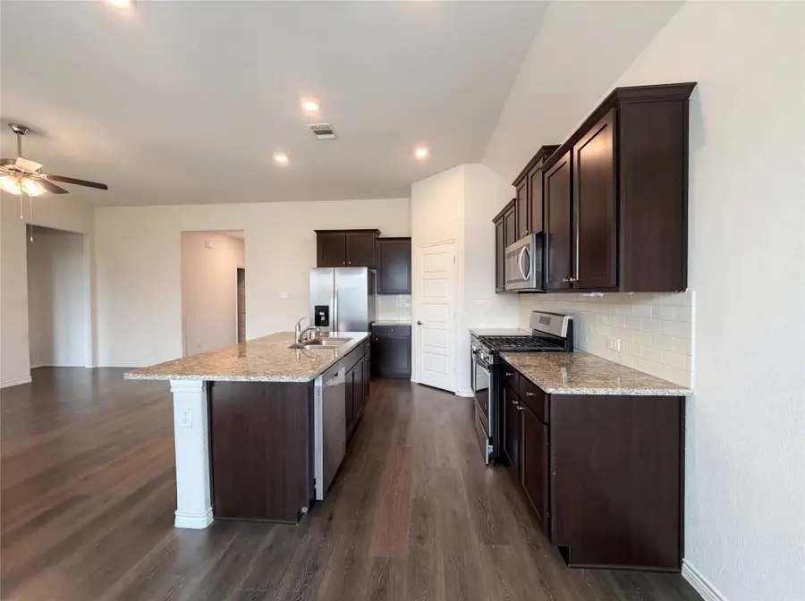 1013 Royal Lane, Celina, TX 75009 - #2