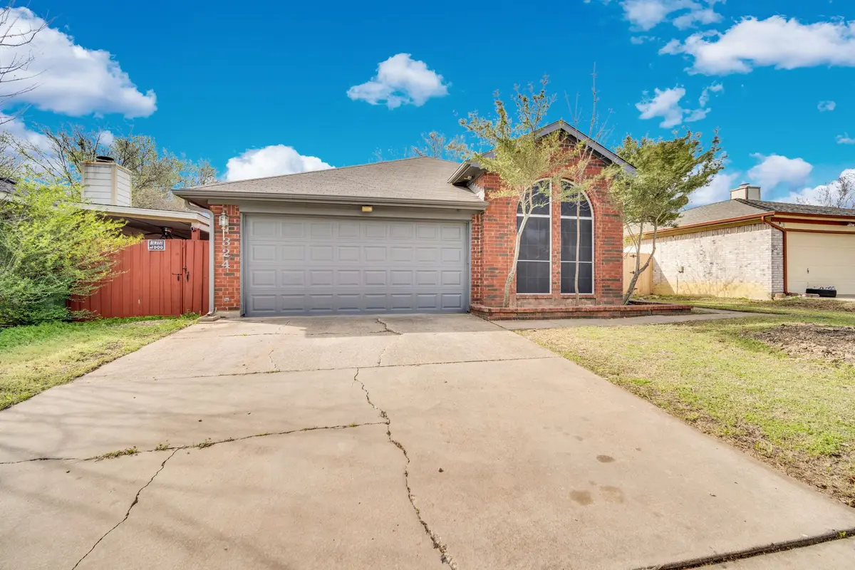 324 Faircrest Drive, Arlington, TX 76018 - #1