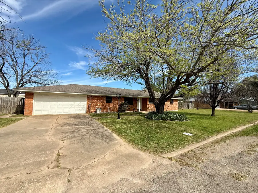 505 S San Jacinto Street, Whitney, TX 76692 - #2