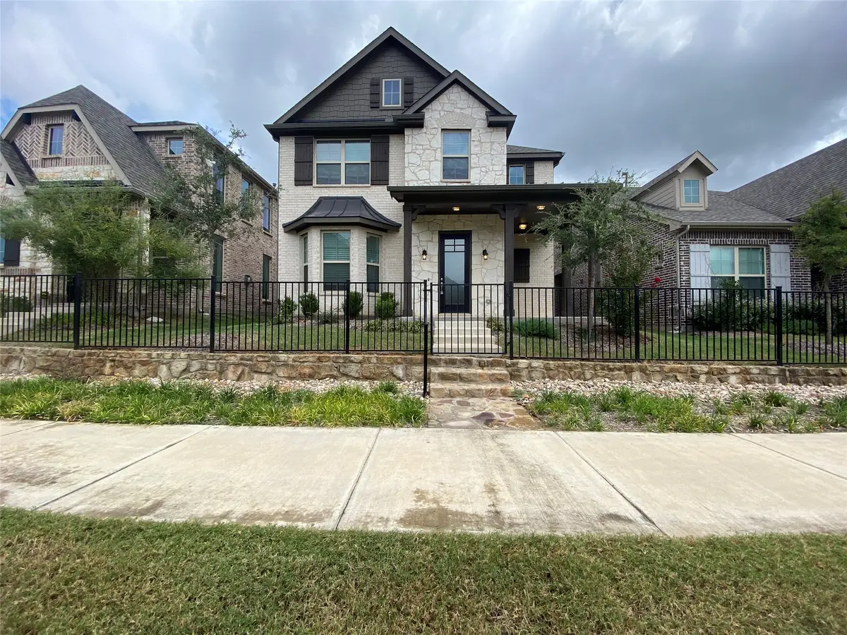 318 Julia Lane, Euless, TX 76040 - #1