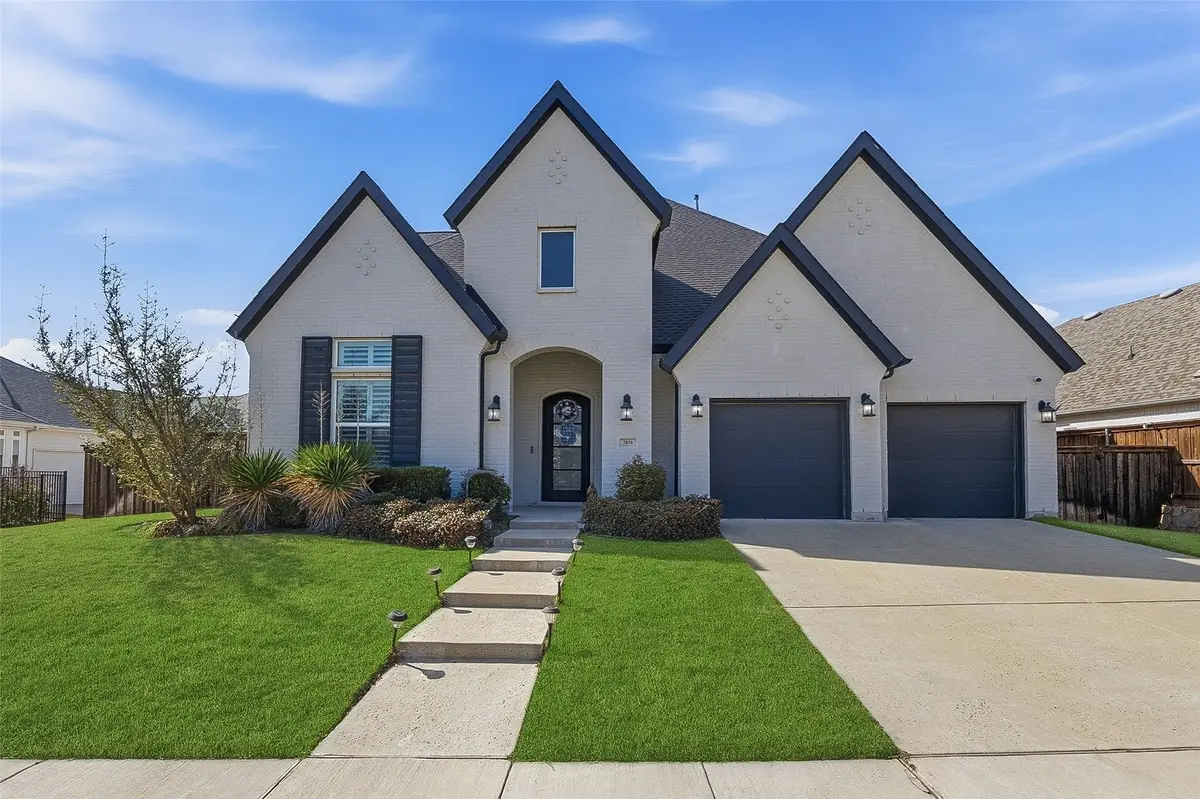 2016 Roundtree Circle E, Fort Worth, TX 76008 - #1