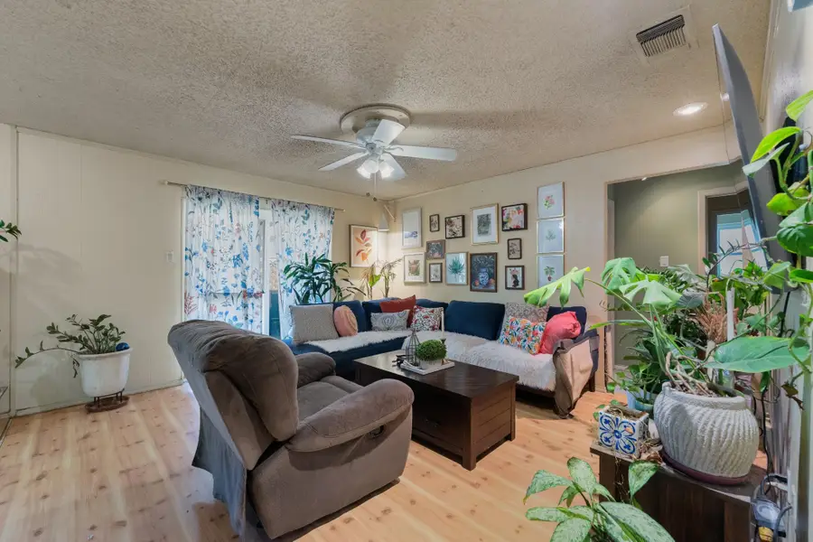 1013 Waverly Drive, Arlington, TX 76015 - #3